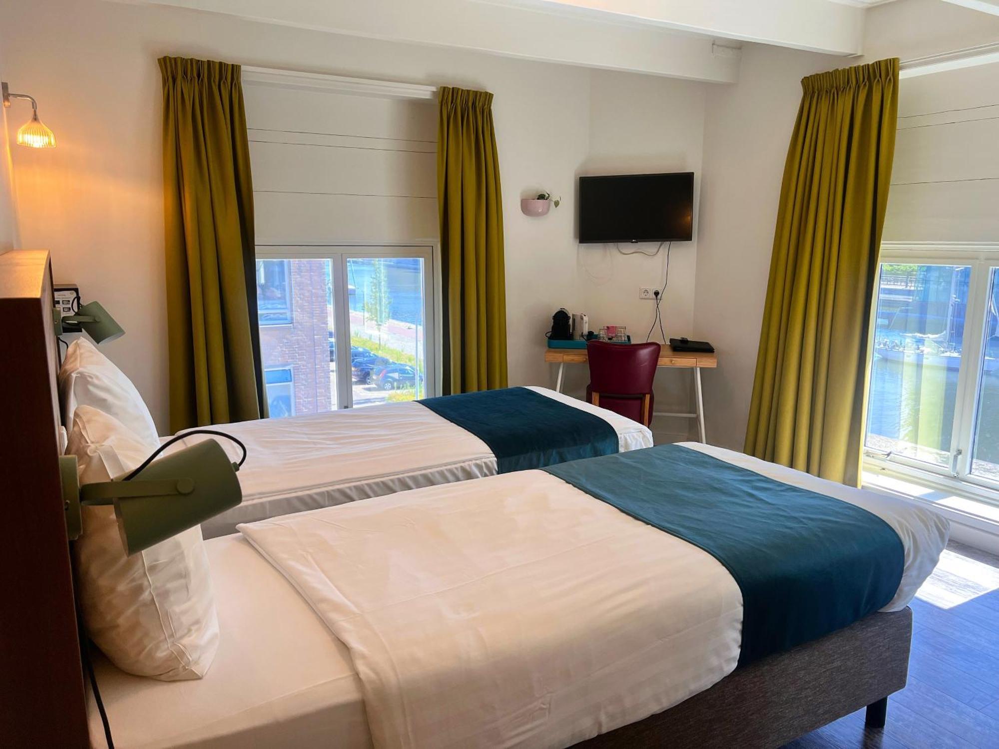 מידלבורג Hotel Loskade 45 מראה חיצוני תמונה